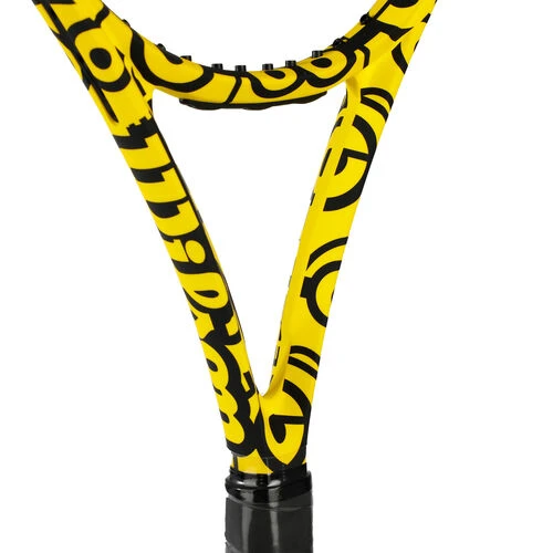 Wilson Minions Clash 100L Tour Racket 3 Wilson Minions Clash 100L Tour Racket - Image 3
