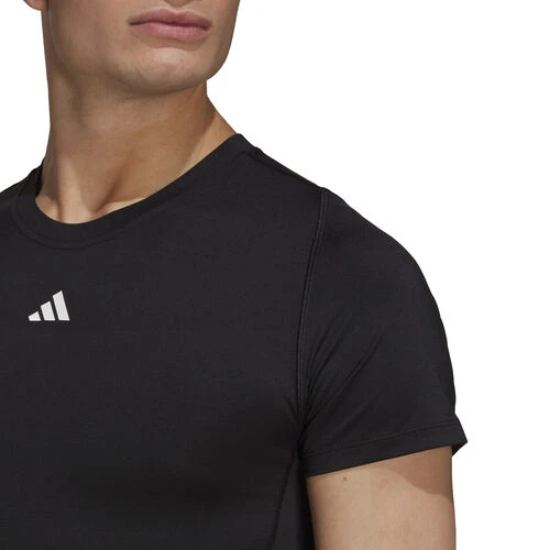 ADIDAS Tech-Fit T-Shirt Men 5 ADIDAS Tech-Fit T-Shirt Men - Image 5